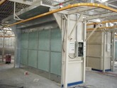 บูธทาสีแบบราวแขวนคอนเวเยอร์ (Hanger Conveyor Paint Booth)