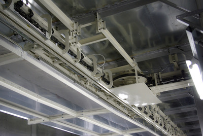 ระบบสายพานลำเลียง (Chain Drive Conveyor) 